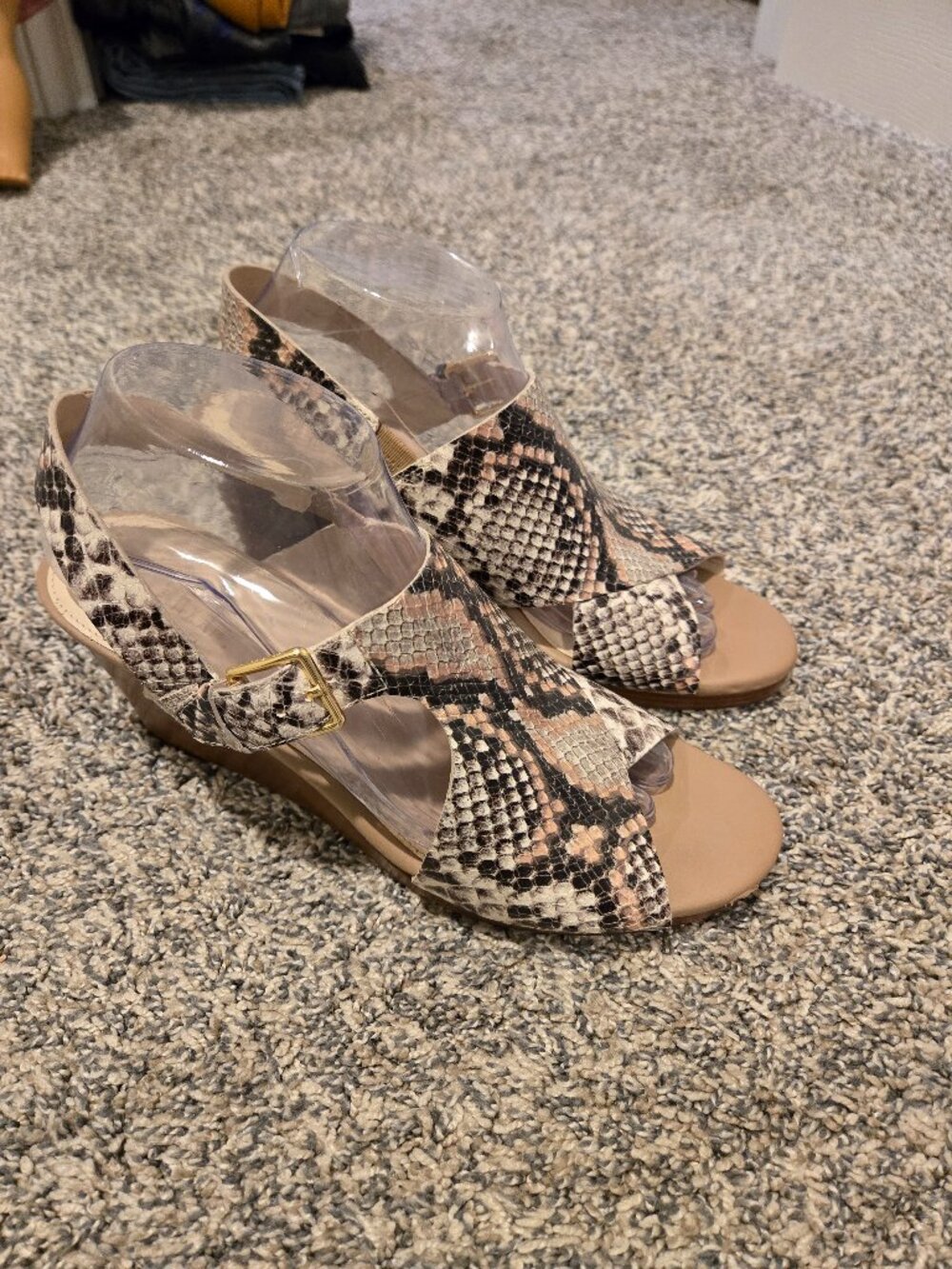 Cole Haan Philomena Snakeskin Wedge Heels Tan 9B